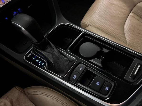 Hyundai Sonata VII (LF) Рестайлинг с пробегом 2017 года, цена 1 799 000 рублей, 99789 км, седан, Автокод Объявления