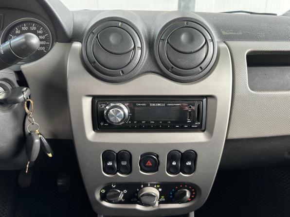 Renault Logan I Рестайлинг с пробегом 2011 года, цена 400 000 рублей, 164196 км, седан, Автокод Объявления