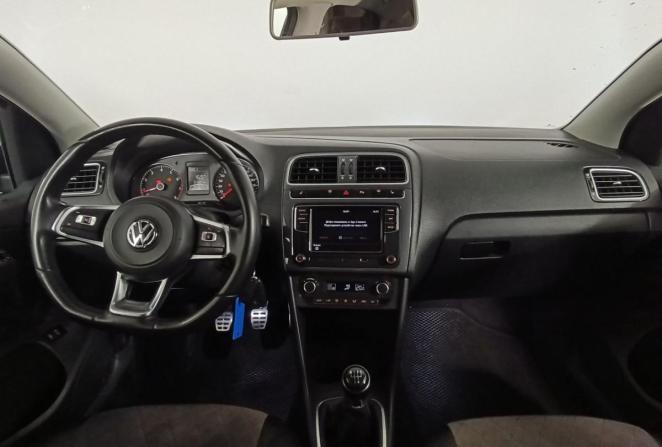 Volkswagen Polo V Рестайлинг с пробегом 2018 года, цена 1 080 000 рублей, 121029 км, седан, Автокод Объявления