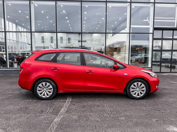 Kia Ceed II с пробегом 2014 года, цена 1 030 000 рублей, 209845 км, универсал, Автокод Объявления
