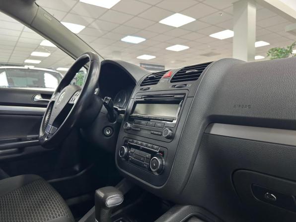 Volkswagen Jetta V с пробегом 2009 года, цена 570 000 рублей, 125963 км, седан, Автокод Объявления