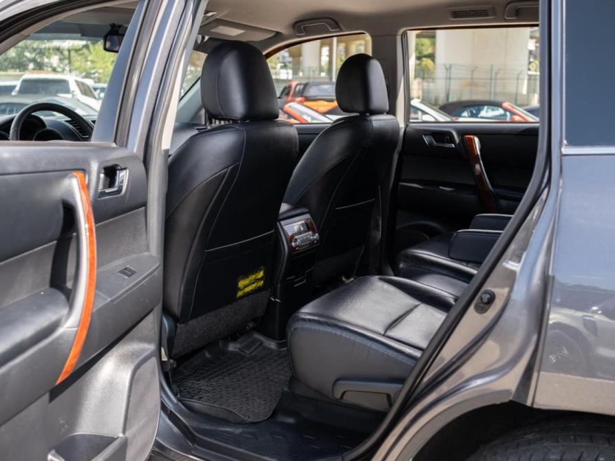Toyota Highlander II (XU40) Рестайлинг Сочи  - изображение 13