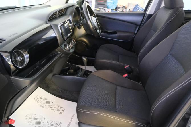 Toyota Vitz III (XP130) Рестайлинг 2 с пробегом 2018 года, цена 969 000 рублей, 137000 км, хэтчбек, Автокод Объявления