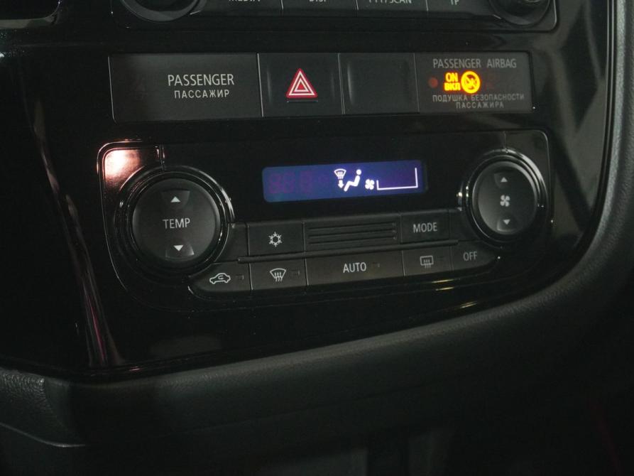 Mitsubishi Outlander III Рестайлинг 2 Вологда  - изображение 13