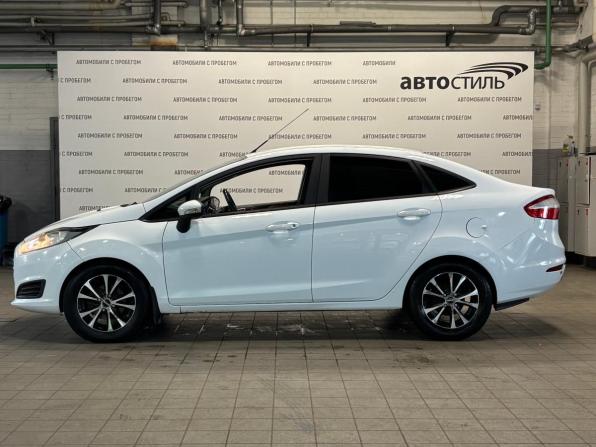 Ford Fiesta Mk6 Рестайлинг с пробегом 2015 года, цена 629 000 рублей, 223000 км, седан, Автокод Объявления