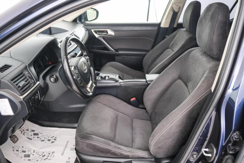 Lexus CT I Рестайлинг 2 Красноярск  - изображение 8