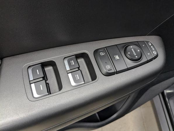 Kia Sportage IV Рестайлинг с пробегом 2021 года, цена 2 215 000 рублей, 101594 км, внедорожник, Автокод Объявления