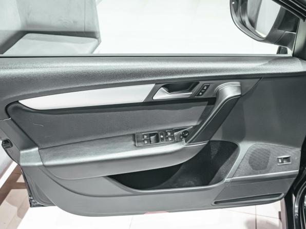 Volkswagen Passat B7 с пробегом 2012 года, цена 961 856 рублей, 207760 км, седан, Автокод Объявления