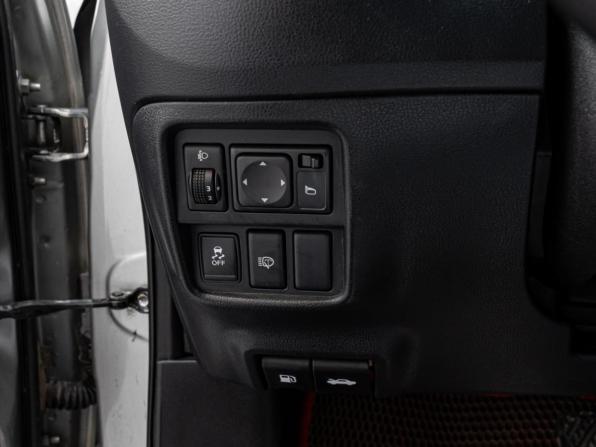 Nissan Juke I с пробегом 2012 года, цена 1 060 000 рублей, 124171 км, внедорожник, Автокод Объявления