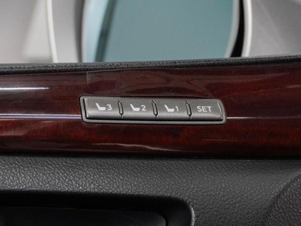 Lexus LX III с пробегом 2011 года, цена 2 618 070 рублей, 231603 км, внедорожник, Автокод Объявления