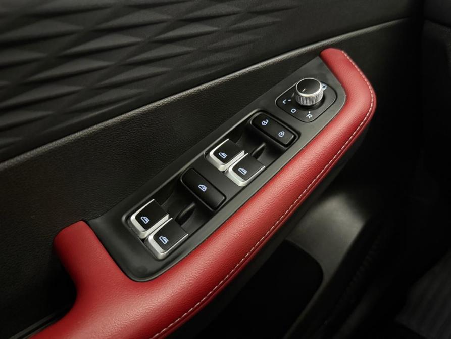 Geely Coolray I Рестайлинг Псков  - изображение 17