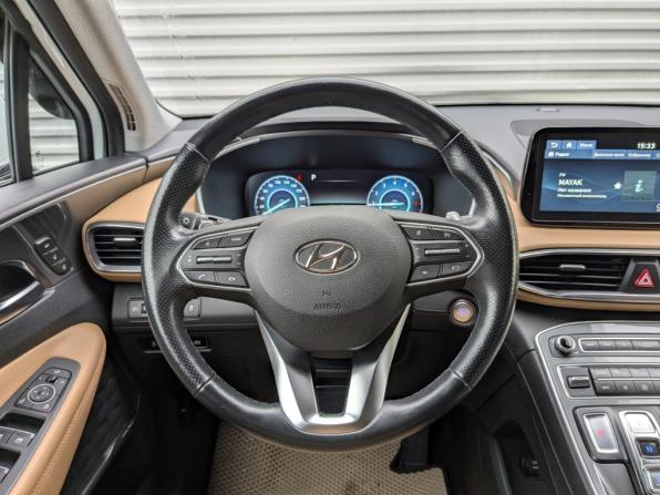 Hyundai Santa Fe IV Рестайлинг с пробегом 2022 года, цена 3 890 000 рублей, 28562 км, внедорожник, Автокод Объявления