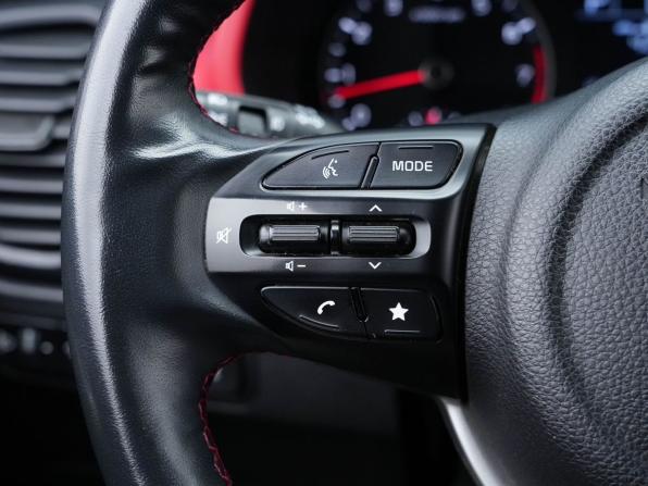 Kia Rio IV Рестайлинг с пробегом 2022 года, цена 1 525 000 рублей, 133665 км, хэтчбек, Автокод Объявления