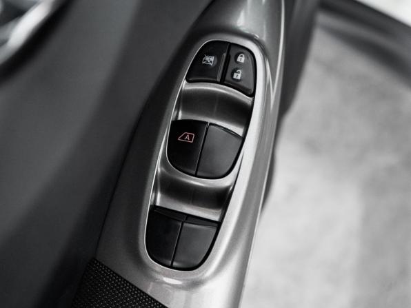 Nissan Juke I с пробегом 2013 года, цена 1 049 500 рублей, 142789 км, внедорожник, Автокод Объявления