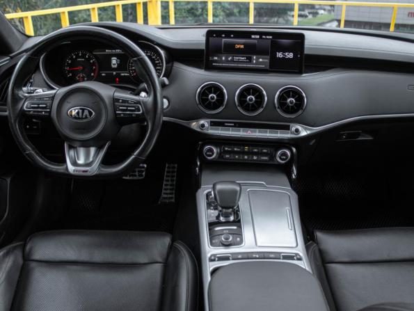 Kia Stinger I Рестайлинг с пробегом 2021 года, цена 3 098 000 рублей, 102638 км, лифтбек, Автокод Объявления