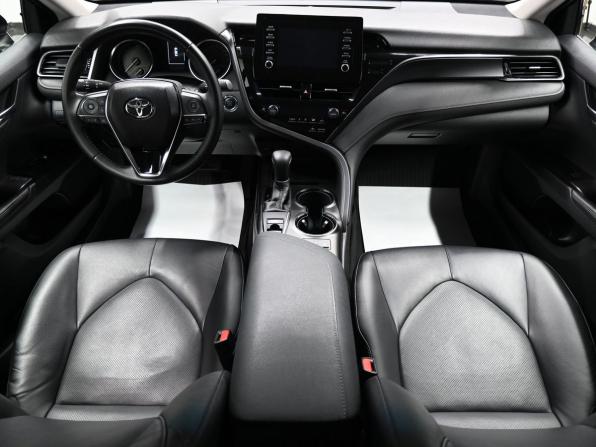 Toyota Camry VIII (XV70) Рестайлинг с пробегом 2021 года, цена 2 475 000 рублей, 70154 км, седан, Автокод Объявления