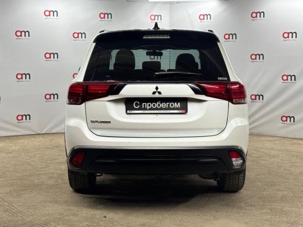 Mitsubishi Outlander III Рестайлинг 3 с пробегом 2022 года, цена 2 579 000 рублей, 106000 км, внедорожник, Автокод Объявления