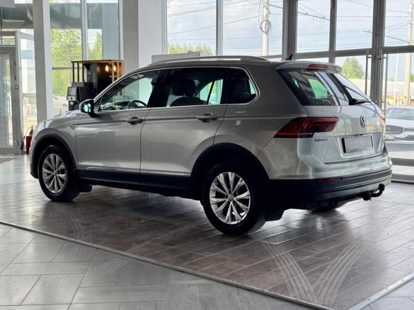 Volkswagen Tiguan II с пробегом 2017 года, цена 2 199 000 рублей, 143045 км, внедорожник, Автокод Объявления