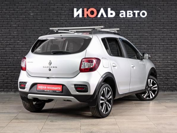 Renault Sandero II с пробегом 2018 года, цена 1 150 000 рублей, 79207 км, хэтчбек, Автокод Объявления