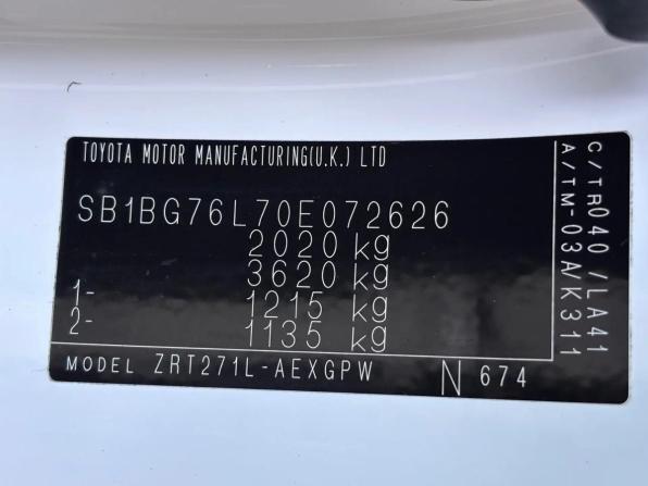 Toyota Avensis III Рестайлинг с пробегом 2012 года, цена 1 470 000 рублей, 169920 км, седан, Автокод Объявления