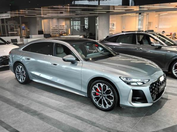 Новый Audi A6 VI (C9) 2026 года, цена 8 100 000 рублей, седан, Автокод Объявления