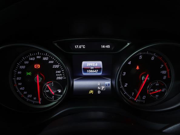 Mercedes-Benz GLA I (X156) Рестайлинг с пробегом 2017 года, цена 2 390 000 рублей, 108700 км, внедорожник, Автокод Объявления