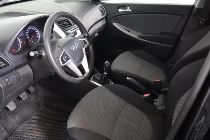 Hyundai Solaris I с пробегом 2012 года, цена 599 000 рублей, 218000 км, хэтчбек, Автокод Объявления