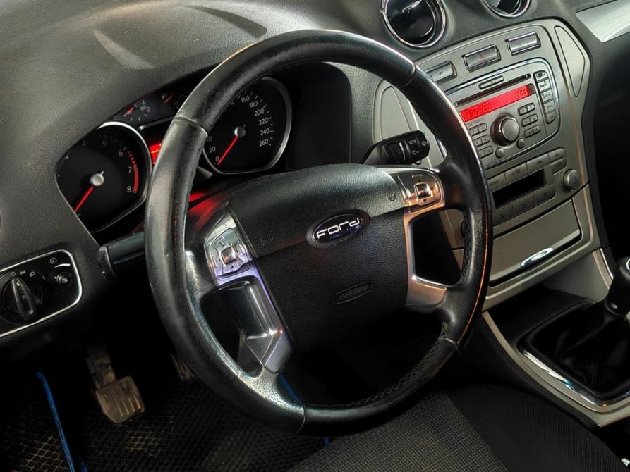 Ford Mondeo IV Москва  - изображение 12