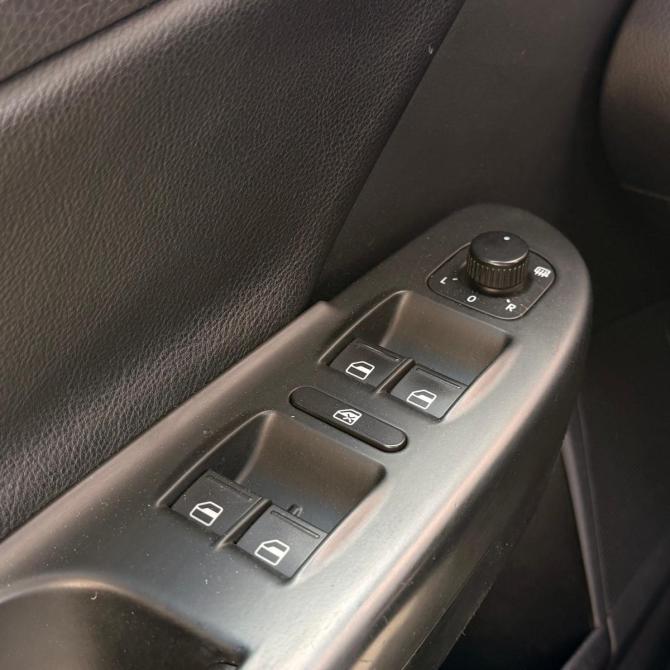Volkswagen Passat B6 Нижнекамск  - изображение 24
