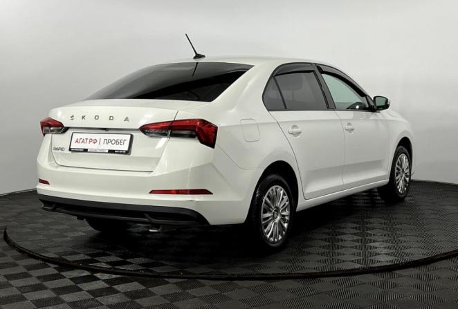 Skoda Rapid II с пробегом 2021 года, цена 1 650 000 рублей, 77003 км, лифтбек, Автокод Объявления
