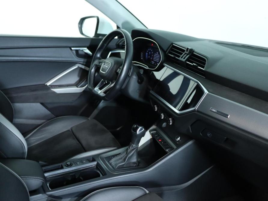 Audi Q3 II (F3) Санкт-Петербург  - изображение 12