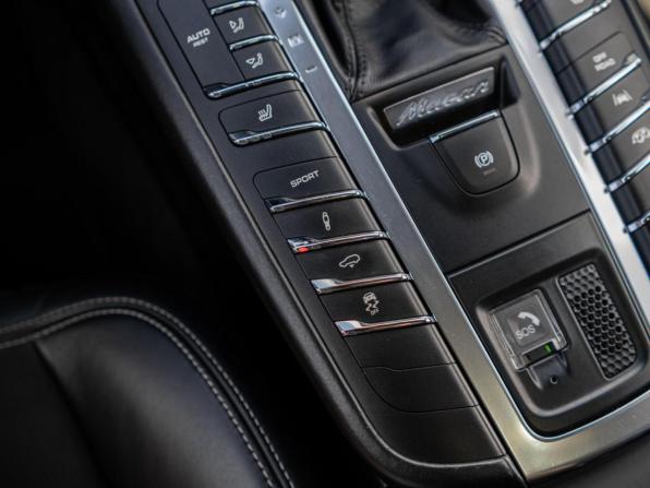 Porsche Macan I с пробегом 2016 года, цена 3 399 000 рублей, 143549 км, внедорожник, Автокод Объявления