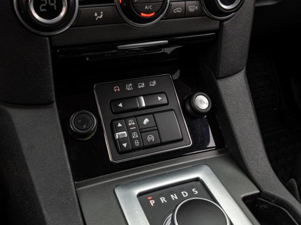 Land Rover Discovery IV Рестайлинг с пробегом 2015 года, цена 2 678 000 рублей, 248225 км, внедорожник, Автокод Объявления