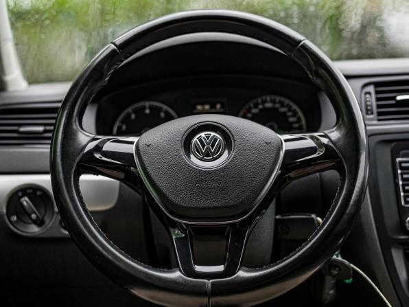 Volkswagen Jetta VI с пробегом 2013 года, цена 717 000 рублей, 269072 км, седан, Автокод Объявления