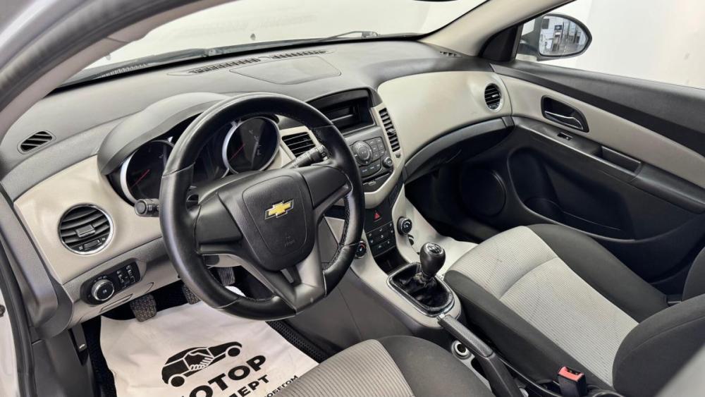 Chevrolet Cruze I Киров  - изображение 6