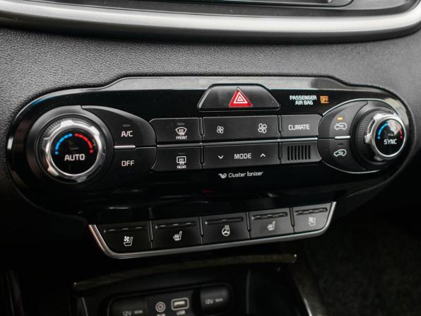 Kia Sorento III Prime Рестайлинг с пробегом 2017 года, цена 2 200 000 рублей, 151985 км, внедорожник, Автокод Объявления