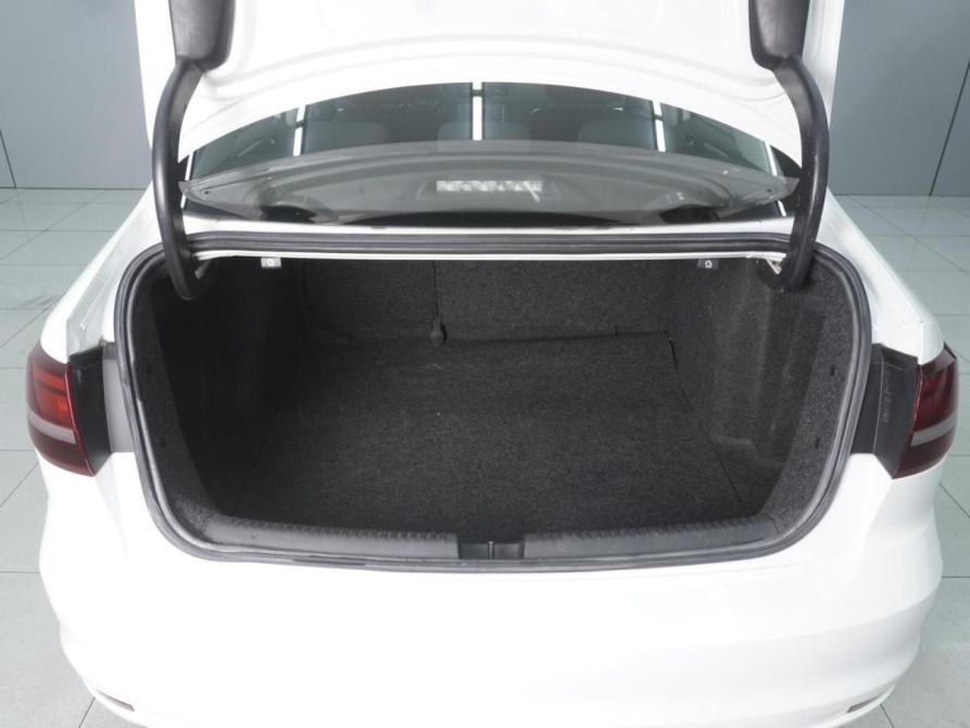 Volkswagen Jetta VI Рестайлинг Ростов-на-Дону  - изображение 15