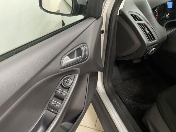 Ford Focus III Рестайлинг с пробегом 2016 года, цена 1 199 000 рублей, 125514 км, седан, Автокод Объявления