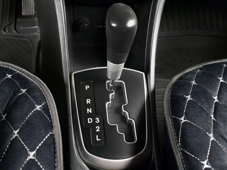 Hyundai Solaris I Рестайлинг Кемерово  - изображение 18