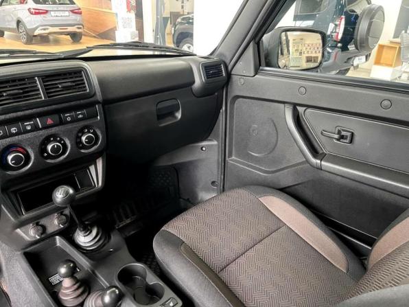 Lada (ВАЗ) Niva Legend с пробегом 2025 года, цена 1 165 000 рублей, 9309 км, внедорожник, Автокод Объявления