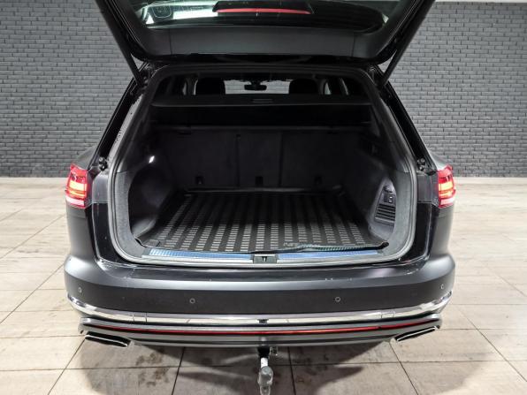 Volkswagen Touareg III с пробегом 2020 года, цена 5 490 000 рублей, 109673 км, внедорожник, Автокод Объявления