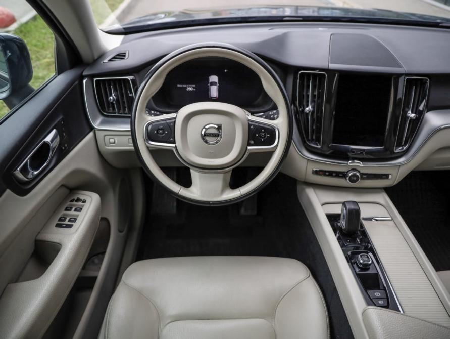 Volvo XC60 II Рестайлинг Санкт-Петербург  - изображение 13