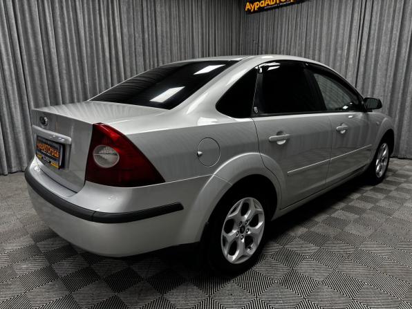 Ford Focus II с пробегом 2005 года, цена 390 000 рублей, 275437 км, седан, Автокод Объявления