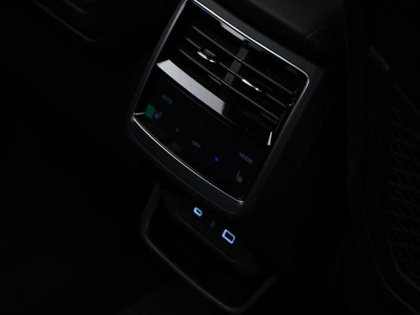 Geely Xingyue L I Рестайлинг с пробегом 2025 года, цена 4 390 055 рублей, 109 км, внедорожник, Автокод Объявления