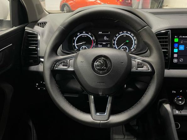 Skoda Karoq I с пробегом 2020 года, цена 2 290 000 рублей, 52228 км, внедорожник, Автокод Объявления