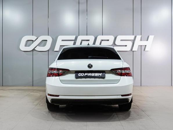 Skoda Superb III с пробегом 2017 года, цена 1 899 000 рублей, 181779 км, лифтбек, Автокод Объявления