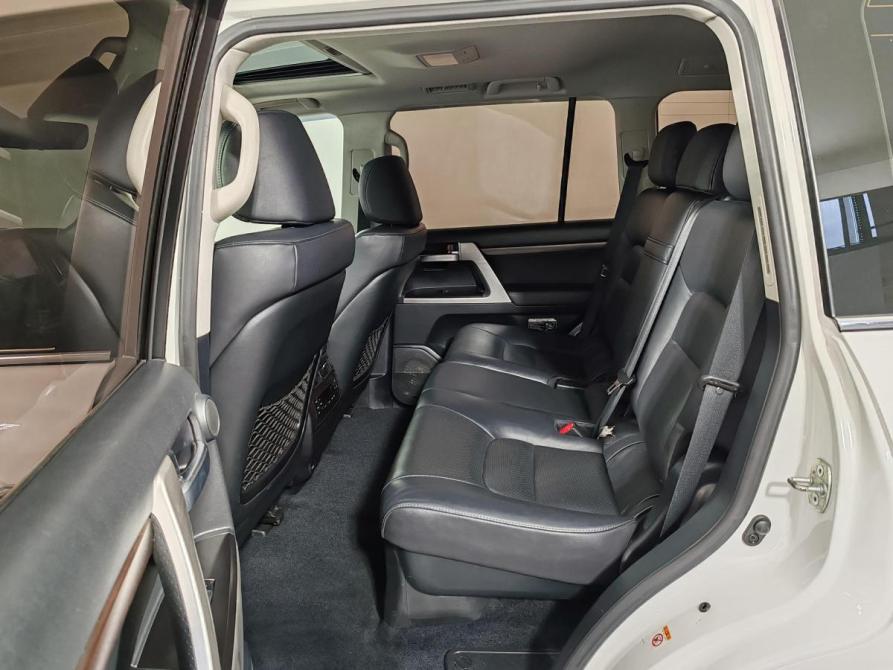 Toyota Land Cruiser 200 Series Рестайлинг 2 Москва  - изображение 12