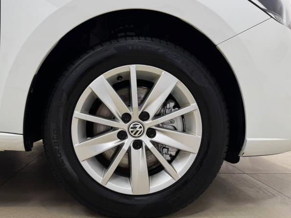 Volkswagen Polo VI с пробегом 2021 года, цена 1 620 000 рублей, 81366 км, лифтбек, Автокод Объявления