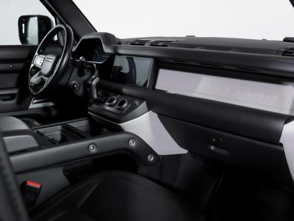 Land Rover Defender II с пробегом 2021 года, цена 5 200 000 рублей, 70761 км, внедорожник, Автокод Объявления