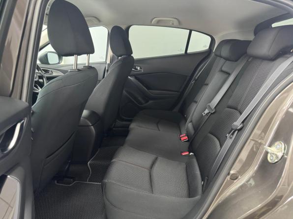 Mazda Axela III Рестайлинг с пробегом 2016 года, цена 1 265 000 рублей, 53130 км, хэтчбек, Автокод Объявления